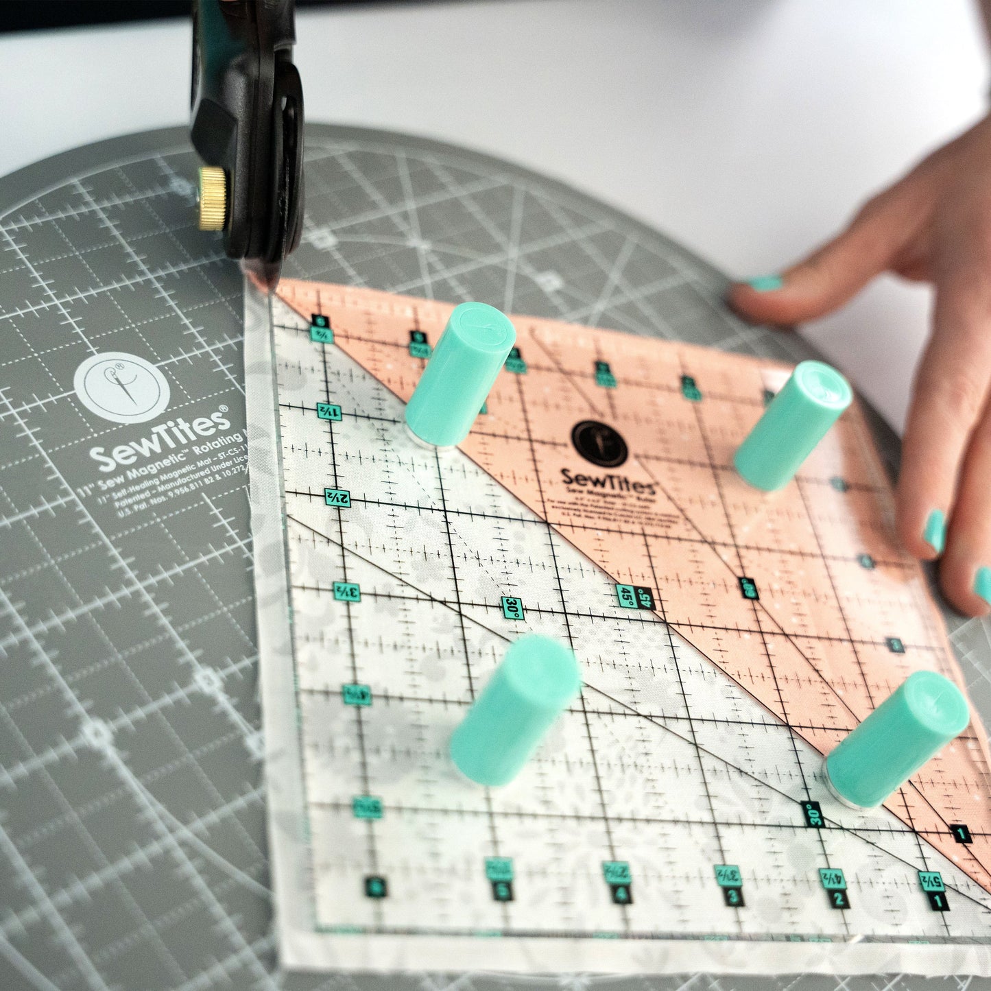 PRE-ORDER: Sew Magnetic 11" Rotating Self-Healing Cutting Mat by SewTites