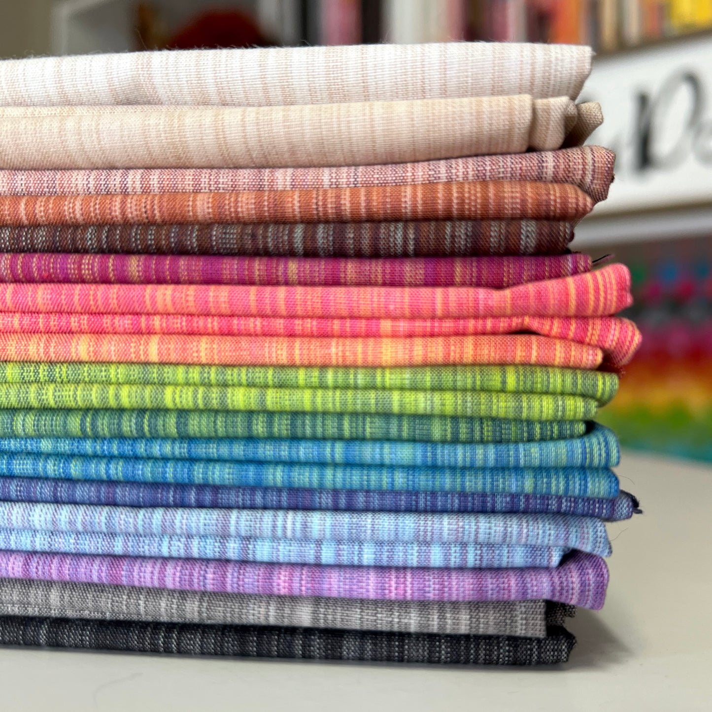 Space Dye Gewebe, 16 Fat Quarter Bundle von Figo Fabrics