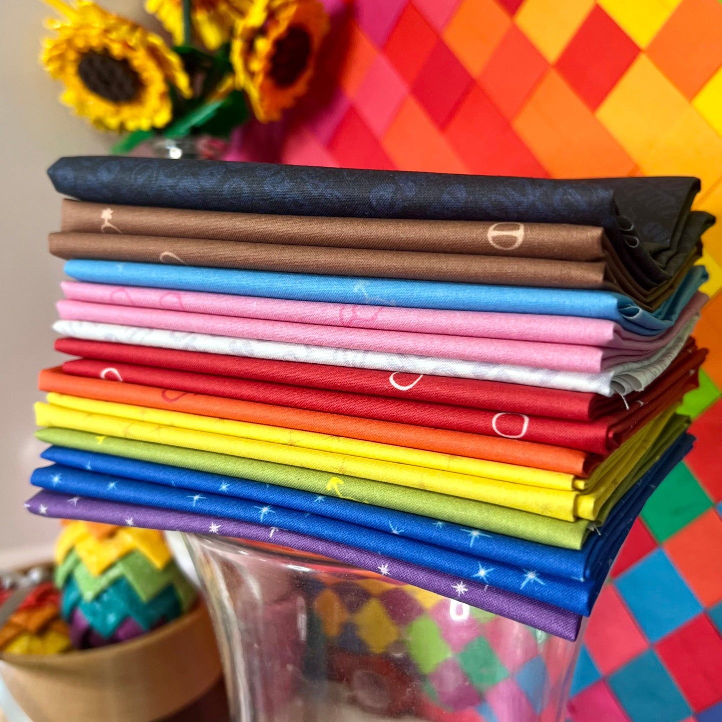 Love is Love Fabrics 11 Fat Quarter Bundle (Progress Pride Flag Edition) von Mx Domestic